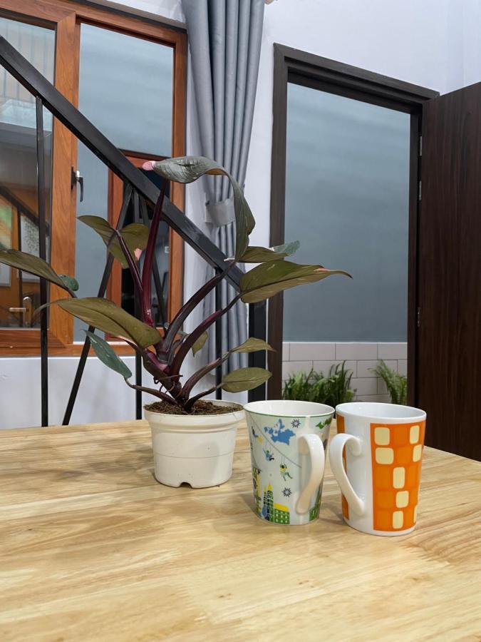 Vania House - Cozy Near The Airport Căn hộ *